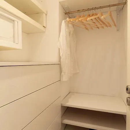Lisbon Swimming Pool Apartment With Private Parking-2
